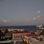Dom wakacyjny A Medieval Windmill Tower 2bedrooms In The Heart Of Old Town With Magnificent Panoramic Seaview And Cityview