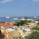 A Medieval Windmill Tower 2bedrooms In The Heart Of Old Town With Magnificent Panoramic Seaview And Cityview Dom wakacyjny Rhodes City
