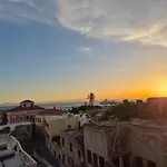A Medieval Windmill Tower 2bedrooms In The Heart Of Old Town With Magnificent Panoramic Seaview And Cityview *