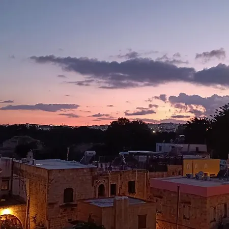 Casa de Férias A Medieval Windmill Tower 2bedrooms In The Heart Of Old Town With Magnificent Panoramic Seaview And Cityview *