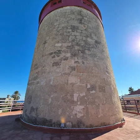 Сasa de vacaciones A Medieval Windmill Tower 2Bedrooms In The Heart Of Old Town With Magnificent View *