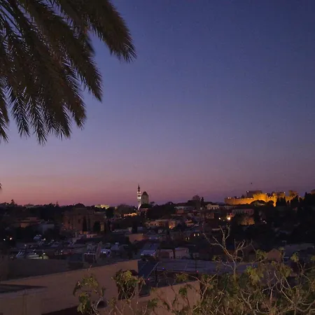 A Medieval Windmill Tower 2bedrooms In The Heart Of Old Town With Magnificent Panoramic Seaview And Cityview Holiday home *