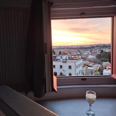 A Medieval Windmill Tower 2bedrooms In The Heart Of Old Town With Magnificent Panoramic Seaview And Cityview Prázdninový dům