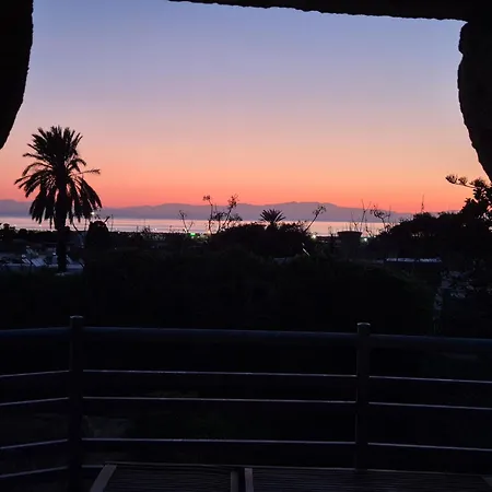 Prázdninový dům A Medieval Windmill Tower 2bedrooms In The Heart Of Old Town With Magnificent Panoramic Seaview And Cityview Rhodes City