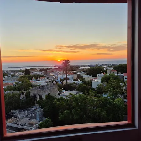 A Medieval Windmill Tower 2bedrooms In The Heart Of Old Town With Magnificent Panoramic Seaview And Cityview Feriehus