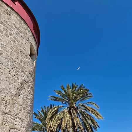A Medieval Windmill Tower 2bedrooms In The Heart Of Old Town With Magnificent Panoramic Seaview And Cityview