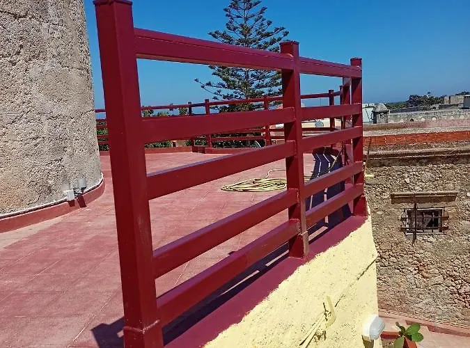 A Medieval Windmill Tower 2bedrooms In The Heart Of Old Town With Magnificent Panoramic Seaview And Cityview Prázdninový dům