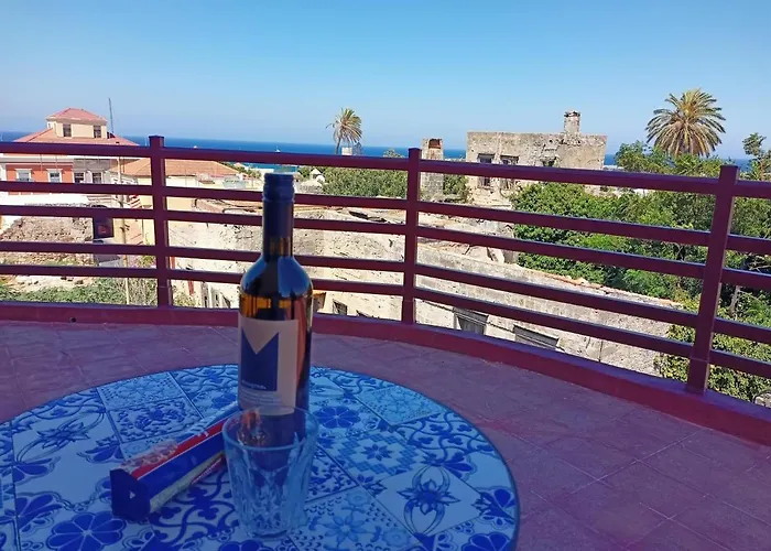 A Medieval Windmill Tower 2bedrooms In The Heart Of Old Town With Magnificent Panoramic Seaview And Cityview 度假居