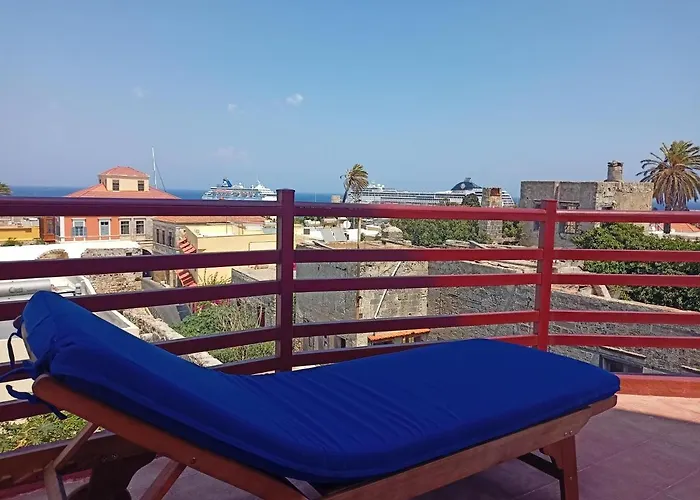 A Medieval Windmill Tower 2bedrooms In The Heart Of Old Town With Magnificent Panoramic Seaview And Cityview