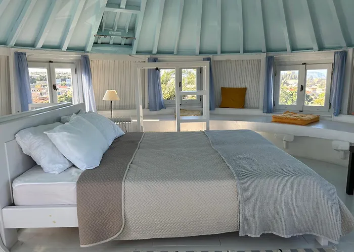 A Medieval Windmill Tower 2bedrooms In The Heart Of Old Town With Magnificent Panoramic Seaview And Cityview 度假居