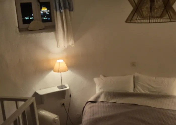 펜션 A Medieval Windmill Tower 2bedrooms In The Heart Of Old Town With Magnificent View Rhodes City