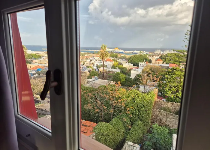 度假居 A Medieval Windmill Tower 2bedrooms In The Heart Of Old Town With Magnificent Panoramic Seaview And Cityview Rhodes City