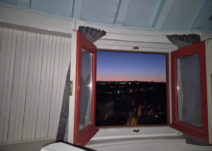 Prázdninový dům A Medieval Windmill Tower 2bedrooms In The Heart Of Old Town With Magnificent Panoramic Seaview And Cityview Rhodes City