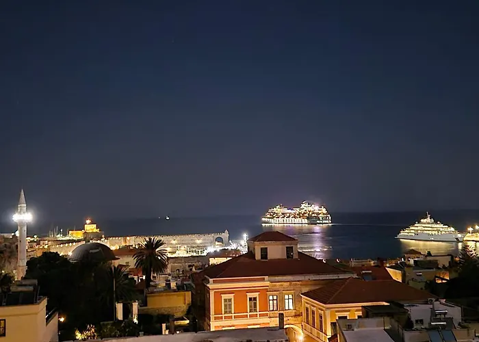 A Medieval Windmill Tower 2bedrooms In The Heart Of Old Town With Magnificent Panoramic Seaview And Cityview