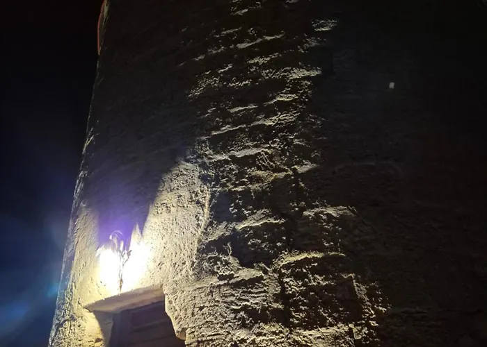 A Medieval Windmill Tower 2bedrooms In The Heart Of Old Town With Magnificent Panoramic Seaview And Cityview 度假居 *