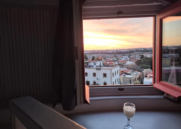 A Medieval Windmill Tower 2bedrooms In The Heart Of Old Town With Magnificent Panoramic Seaview And Cityview 度假居