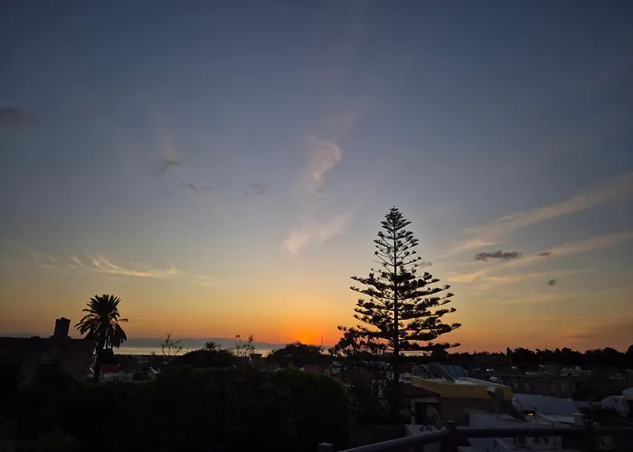 A Medieval Windmill Tower 2bedrooms In The Heart Of Old Town With Magnificent Panoramic Seaview And Cityview 度假居