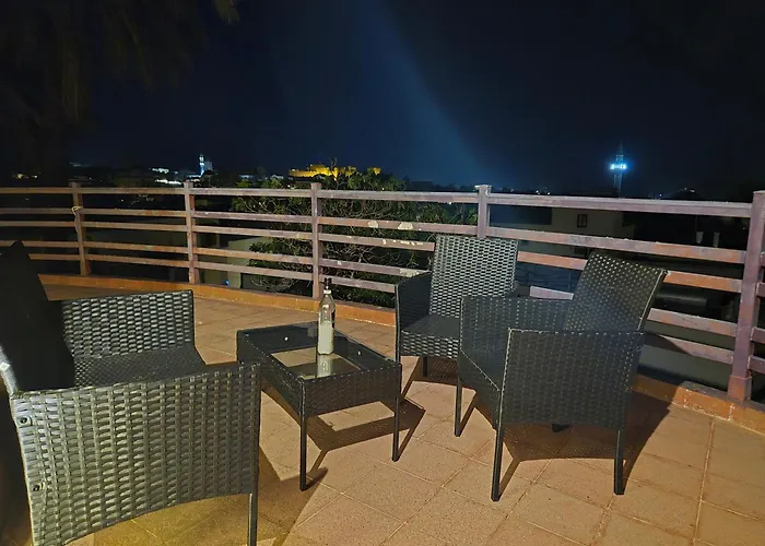 Prázdninový dům A Medieval Windmill Tower 2bedrooms In The Heart Of Old Town With Magnificent Panoramic Seaview And Cityview